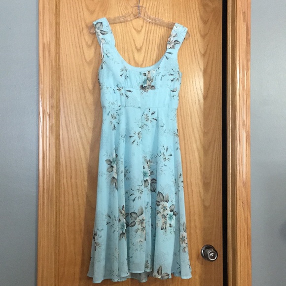 Spring Dress - Picture 2 of 4